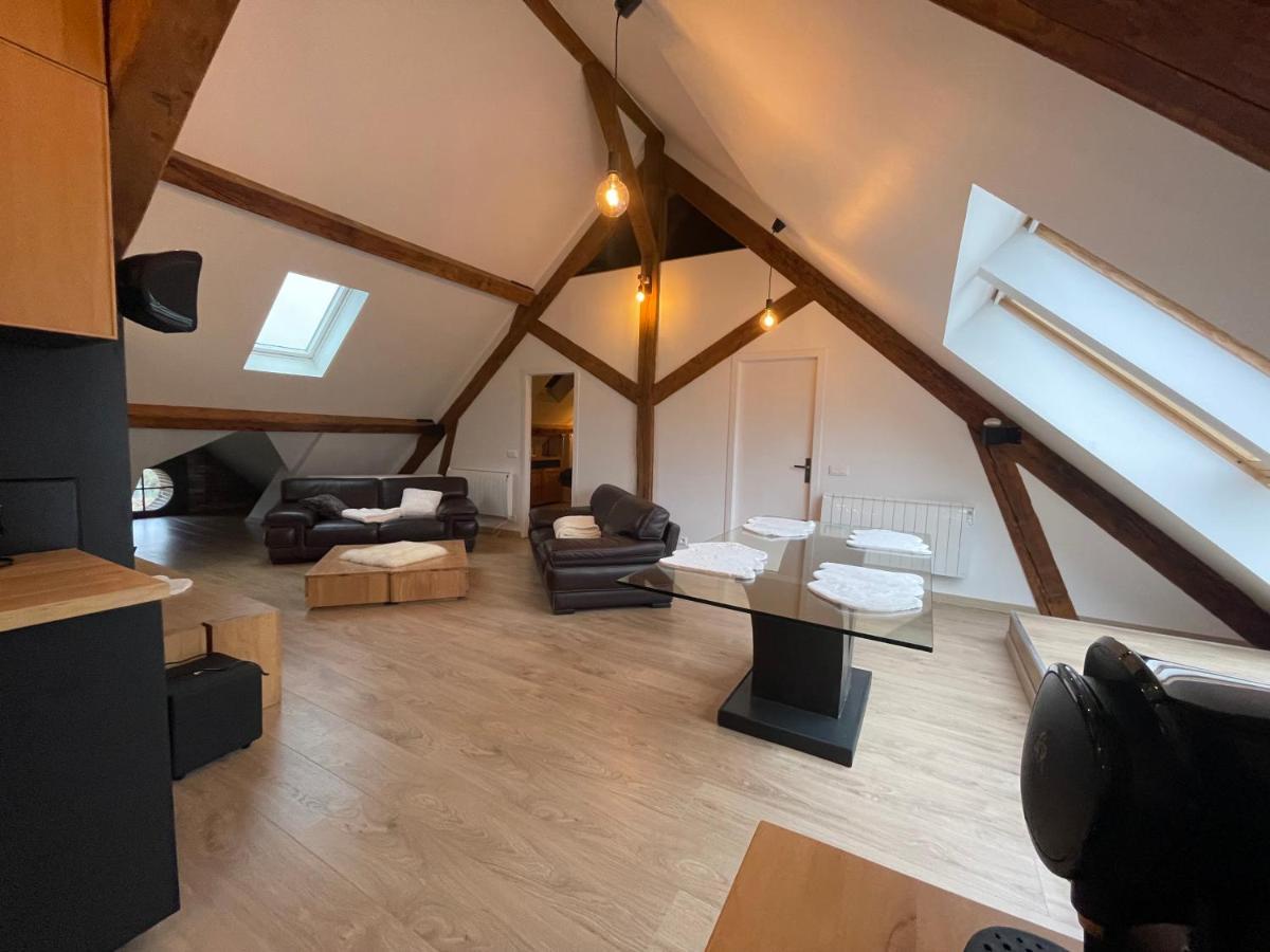 Loft Sous Combles Apartman Aubergenville Kültér fotó